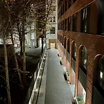 Апартаменты Pl. Wolnosci 6 *
