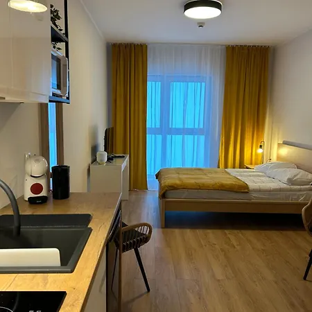 Pl. Wolnosci 6 *